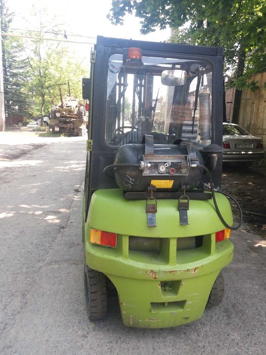 Навантажувач вилочний CLARK CMP15L