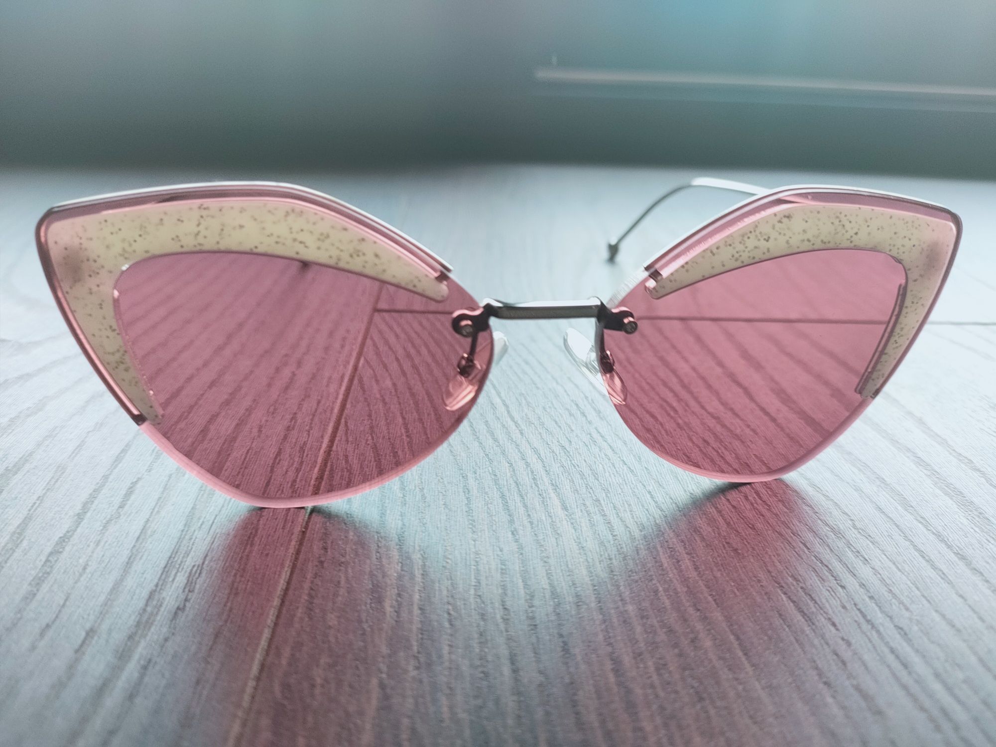 NOVOS Óculos de sol FENDI lentes rosé