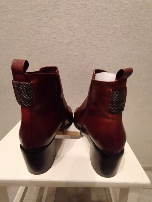 Нові жіночі ботильйони (напівчобітки) винного кольору Welfare р. 40