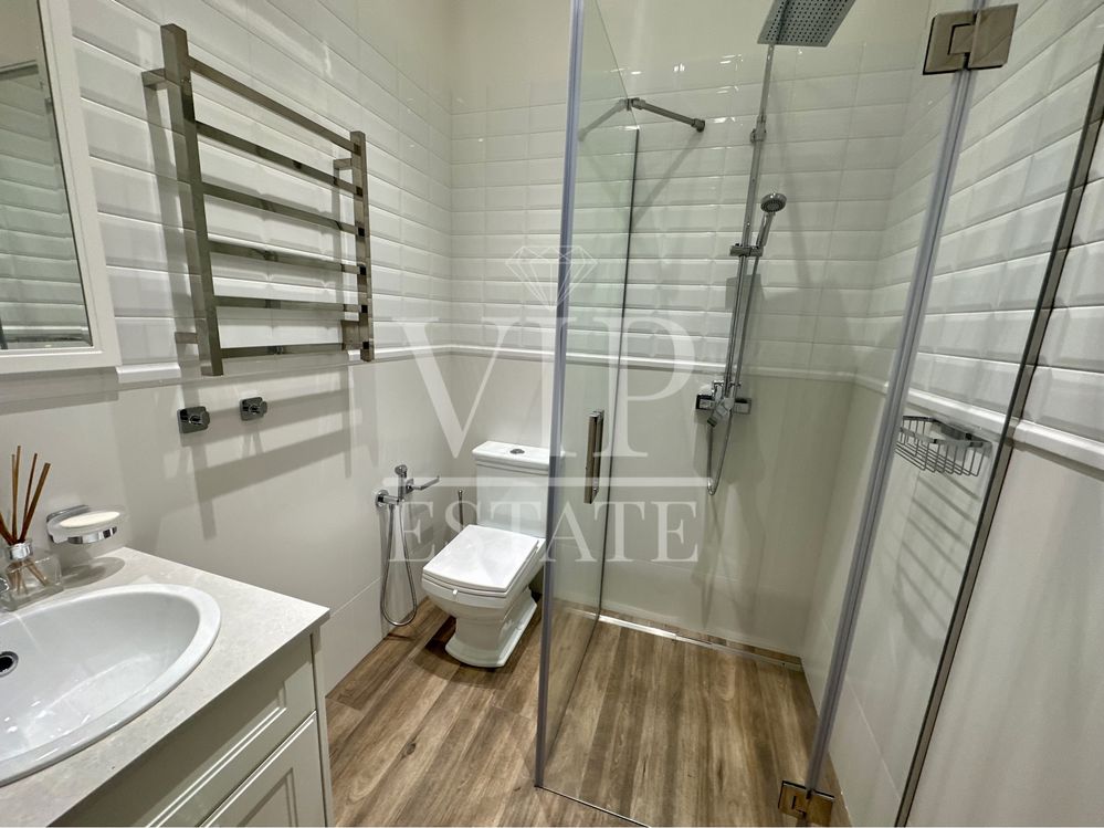Срочно!Продам дом 225 м.кв.,12 соток,новый ремонт.КП Лесное,Лесопарк