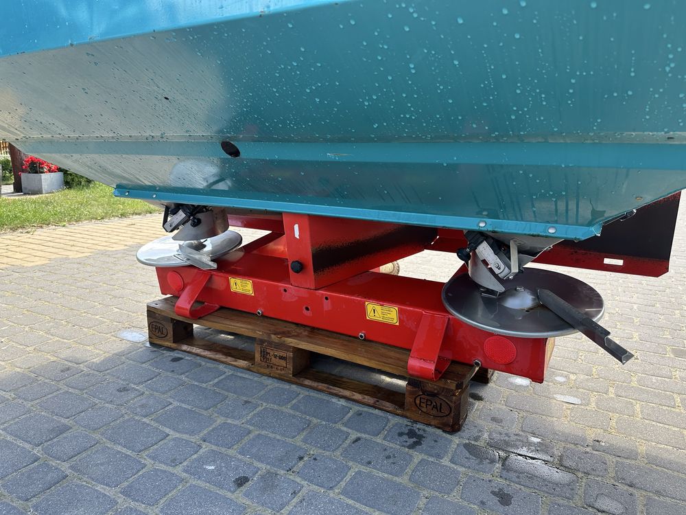 Rozsiewacz Sulky 2000l JAK NOWY!