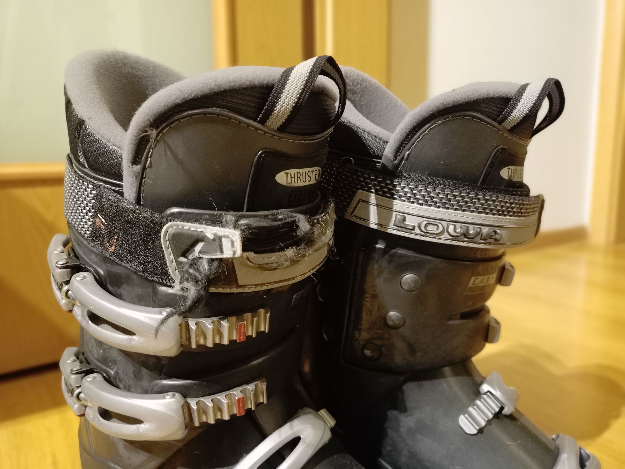 Buty narciarskie LOWA SC-R 27.0 310 mm roz 42 z plecakiem używane