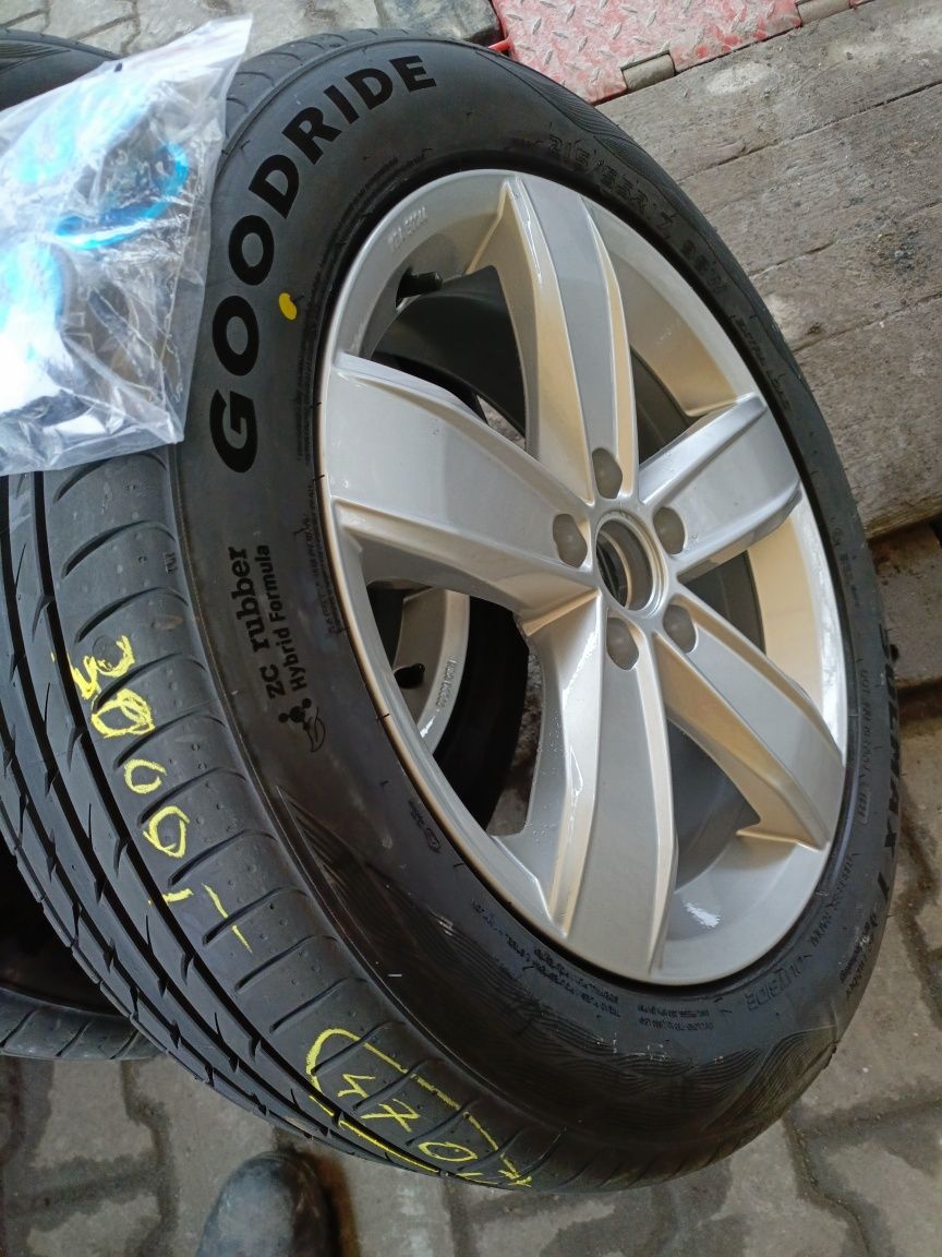 NOWE Koła aluminiowe letnie 215/55/17 VW volkswagen skoda 5x112