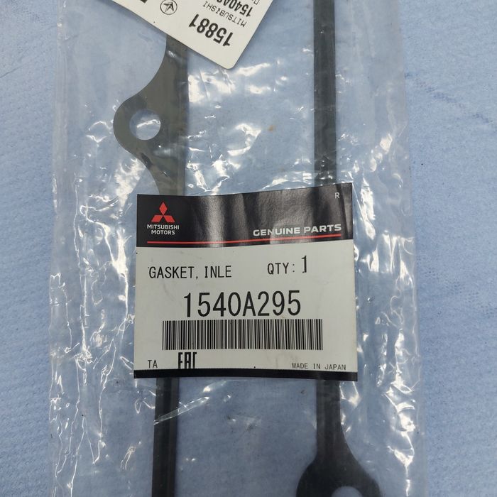 Прокладка впускного колектора mitsubishi pajero 1540A295