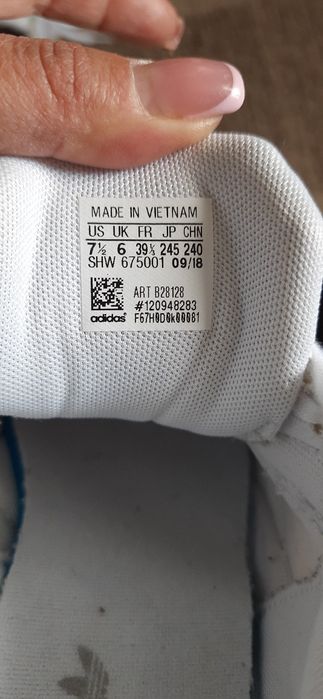 Кросівки жіночі Adidas