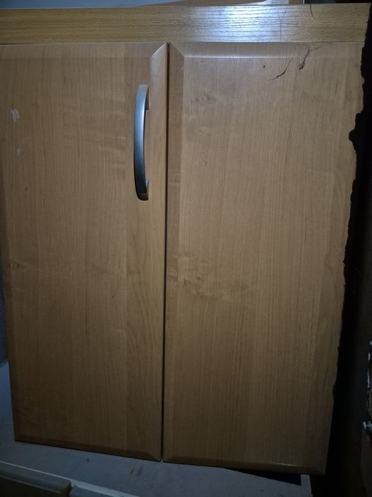 Szafki kuchenne wiszące za darmo