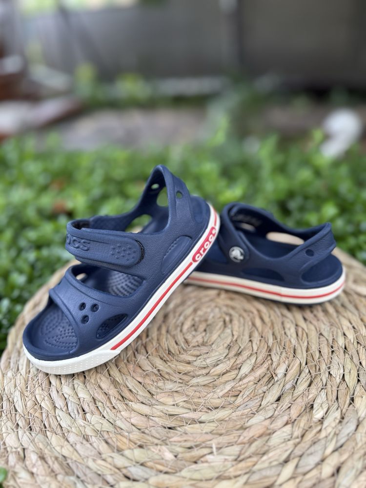 Crocs c8 дитячі босоніжки