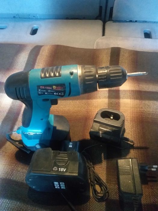 Шуруповерт на 18 v + 2 АКБ +ЗУ