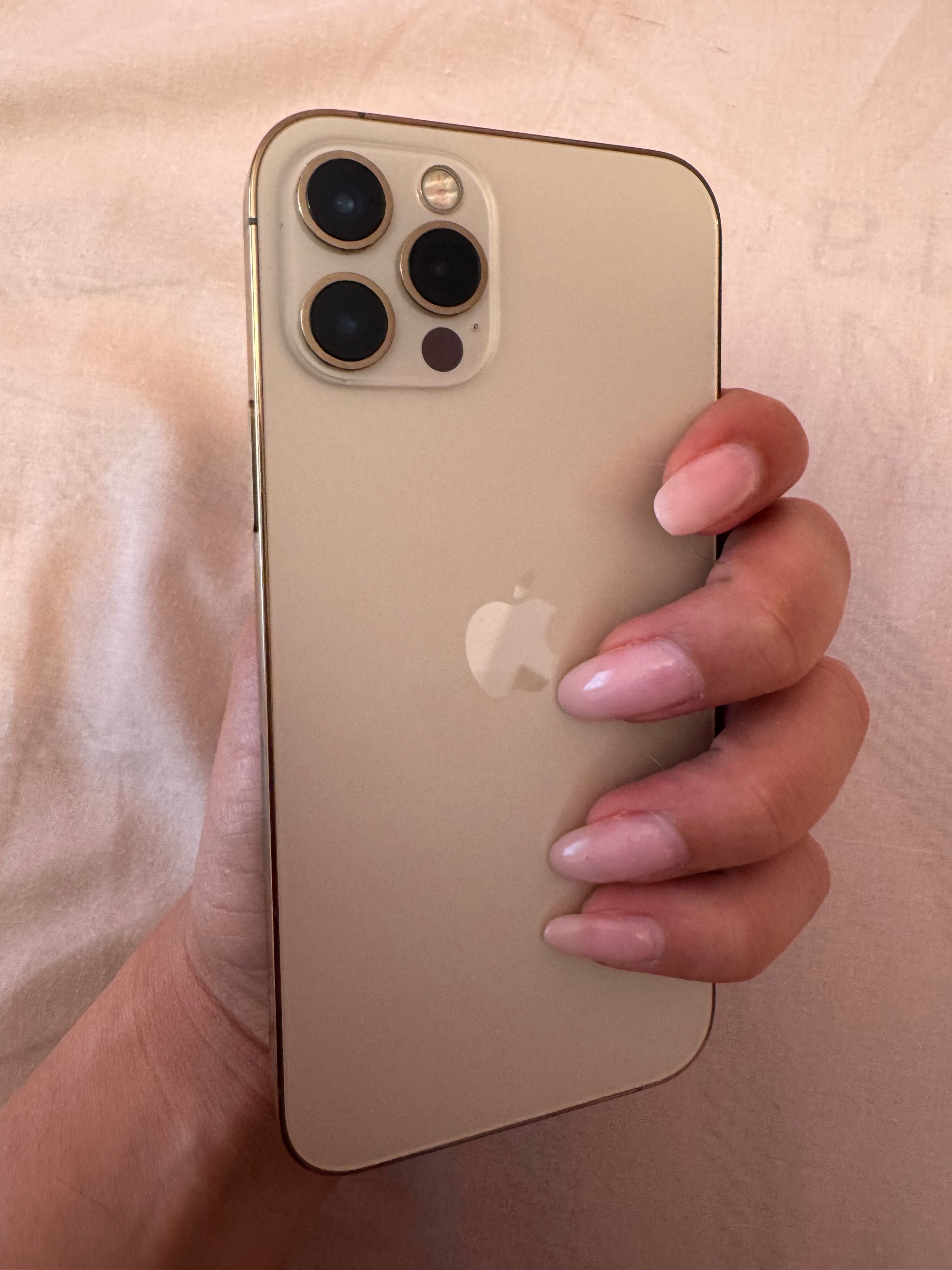 iPhone 12 Pro Gold  em muito bom estado