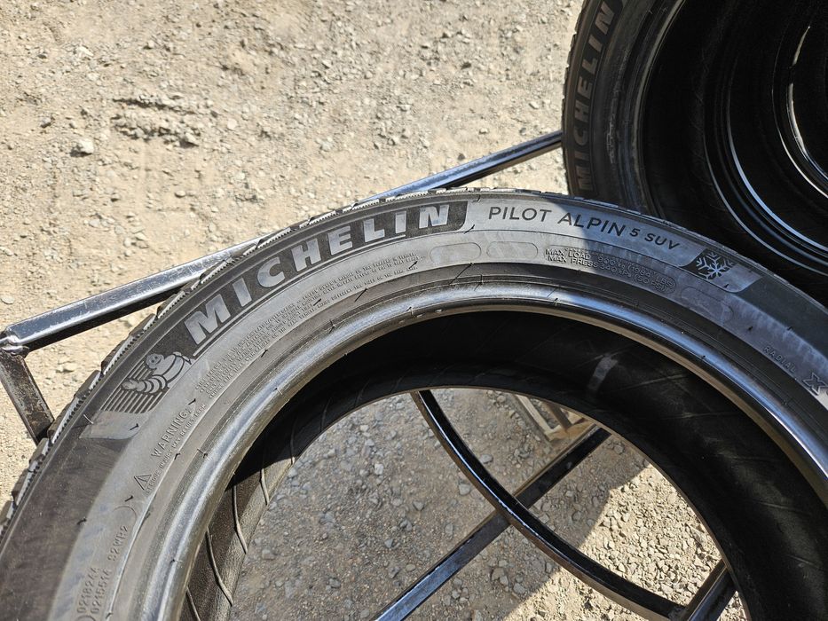 Шины БУ 235 55 R 18 Michelin pilot alpin 5 SUV комплект зима