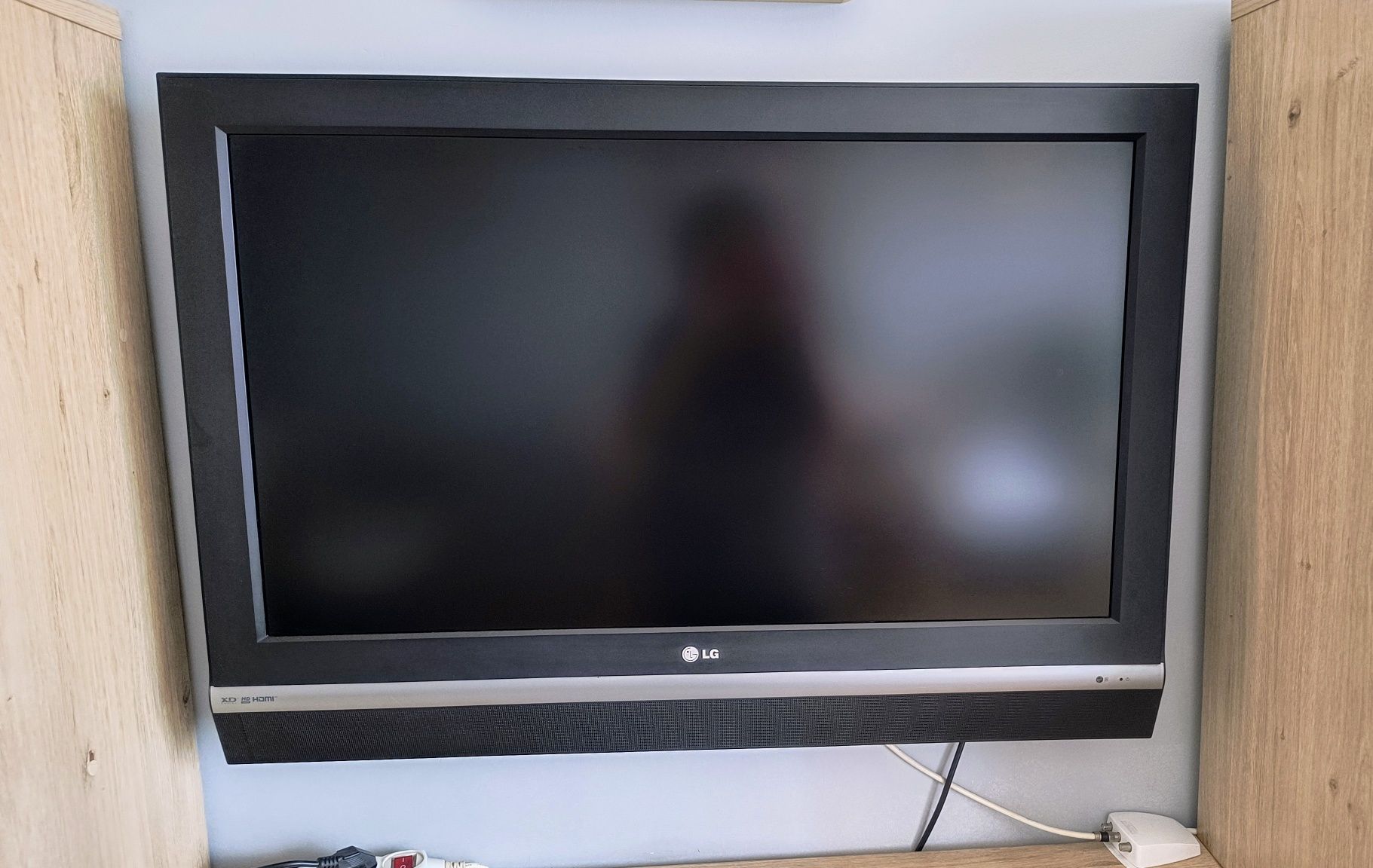 Telewizor ścienny LG