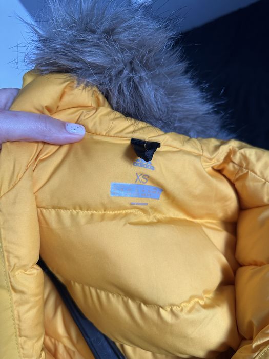 Зимова парка adidas