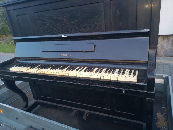 Sprzedam pianino