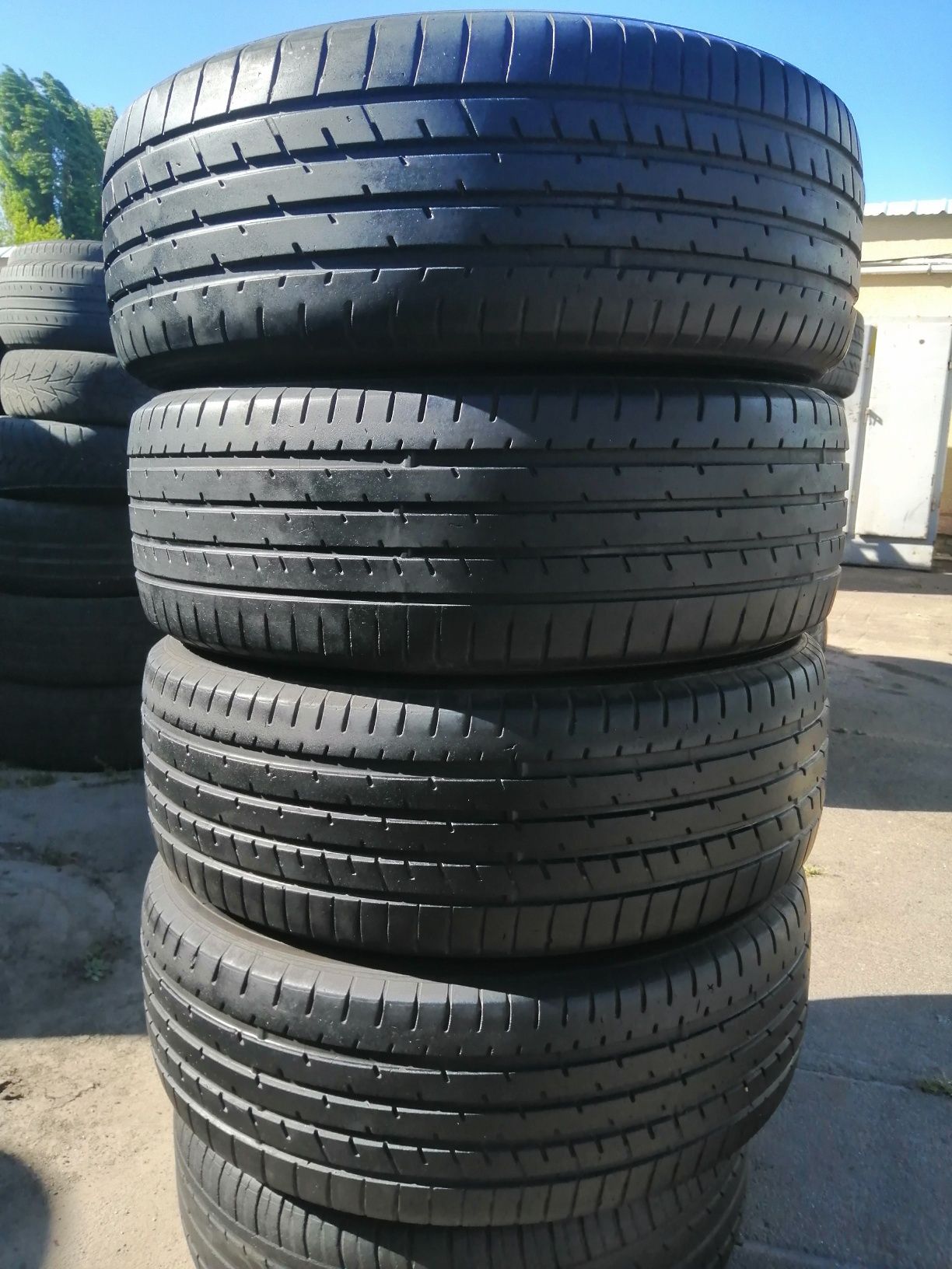225 55 19. Комплект 2000гр.