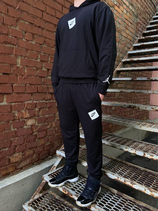 Мужской спортивный костюм nike air jordan
