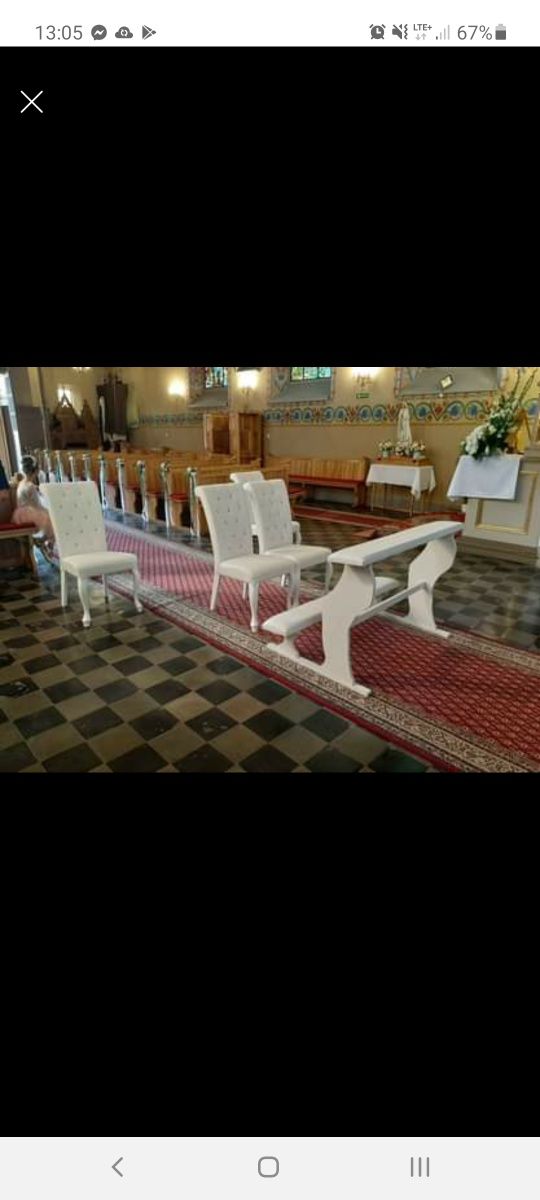 Bialy dywan klęcznik białe uroczyste krzesła na ślub do kościoła