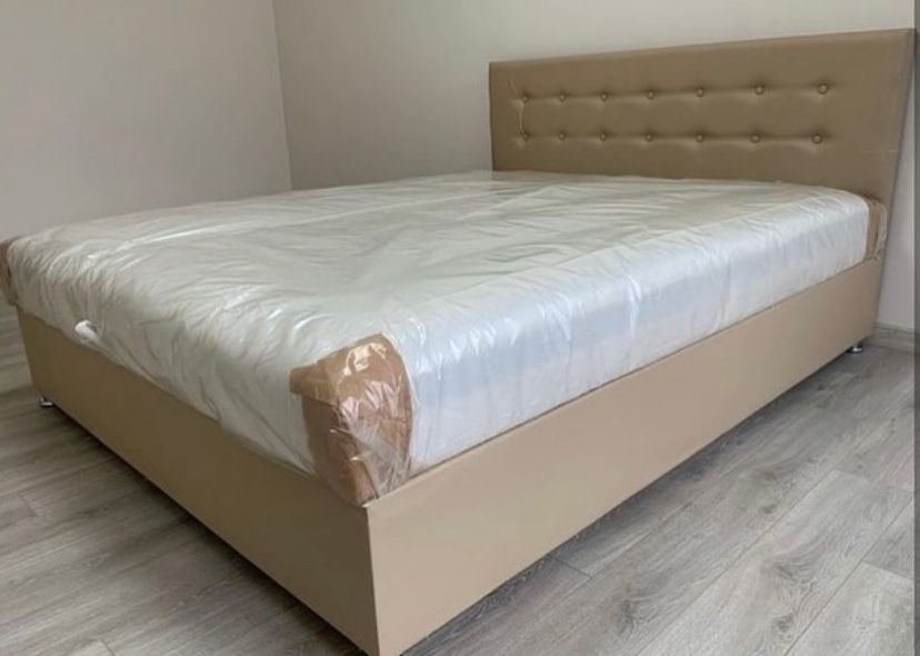 Ліжка з корпусним матрасом від виробника