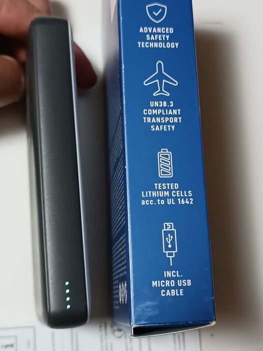 повербанк Varta 15000 mAh