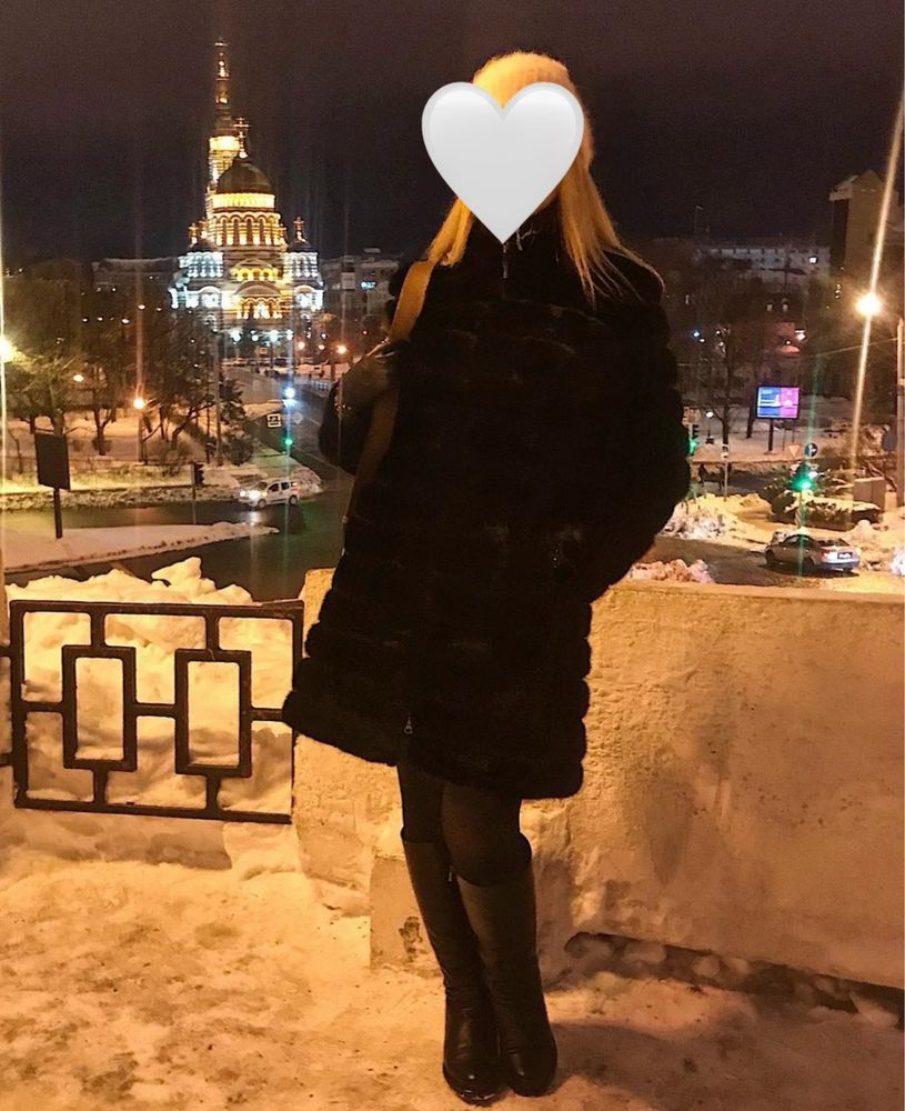 Продаю стильную элегантную натуральную норковую шубу