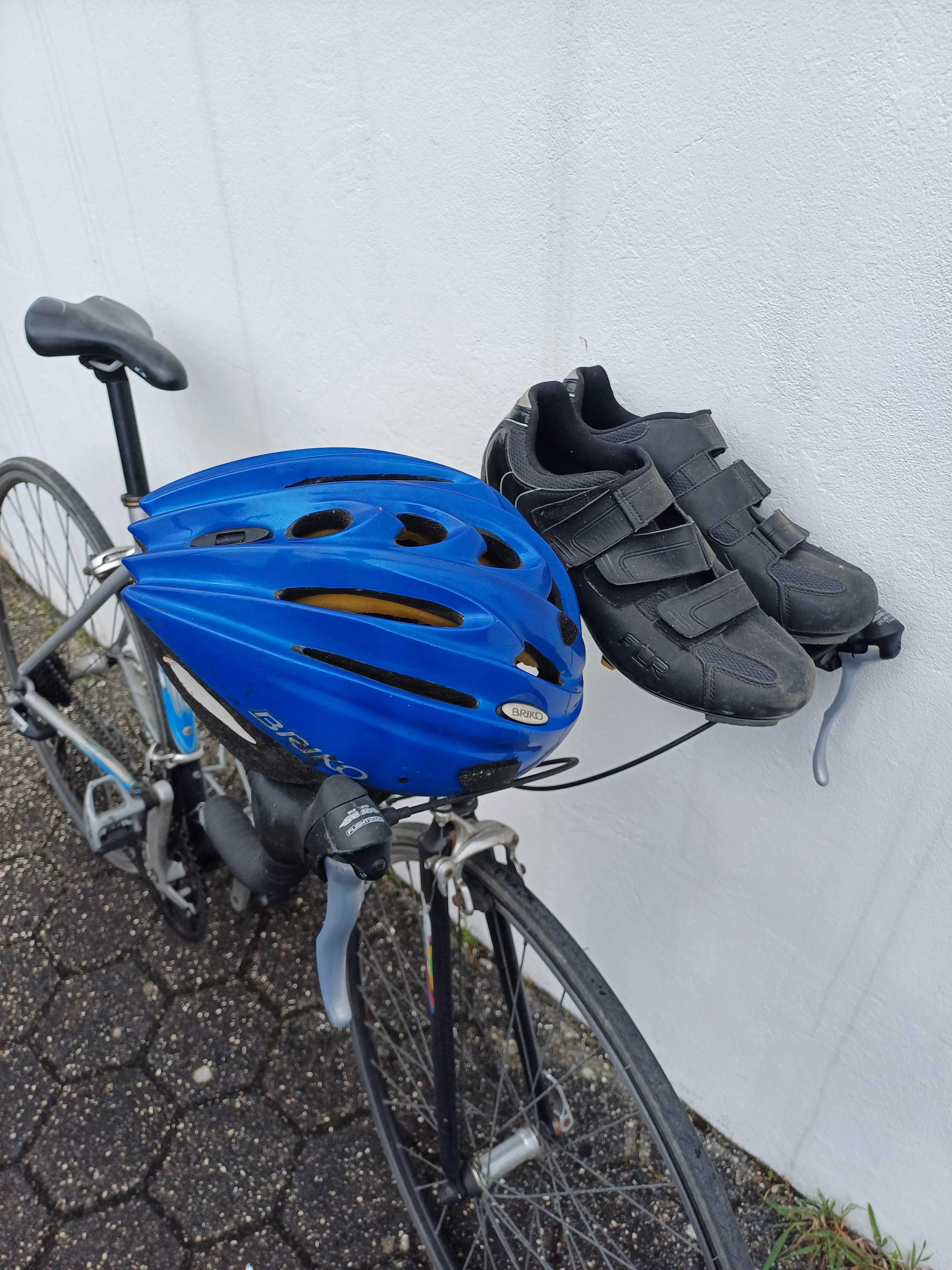 Bicicleta de estrada BH