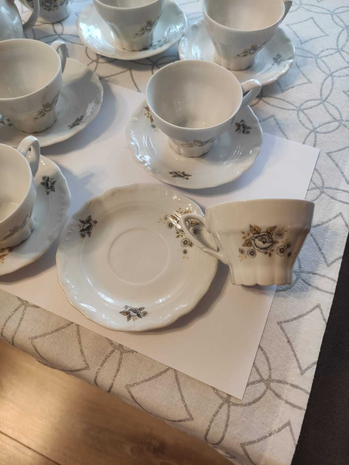 komplet filiżanek porcelana Bogucice