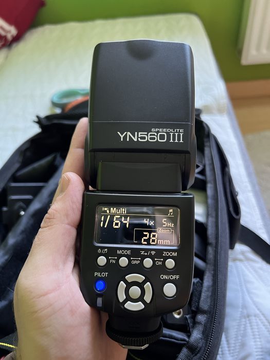 Lampa reporterska Yongnuo YN560III