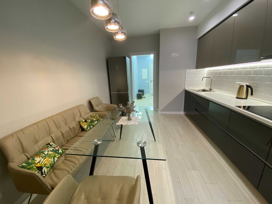 Оболонь Сдам Шикарну 2х кімнатну вул Героїв Полку Азов 8