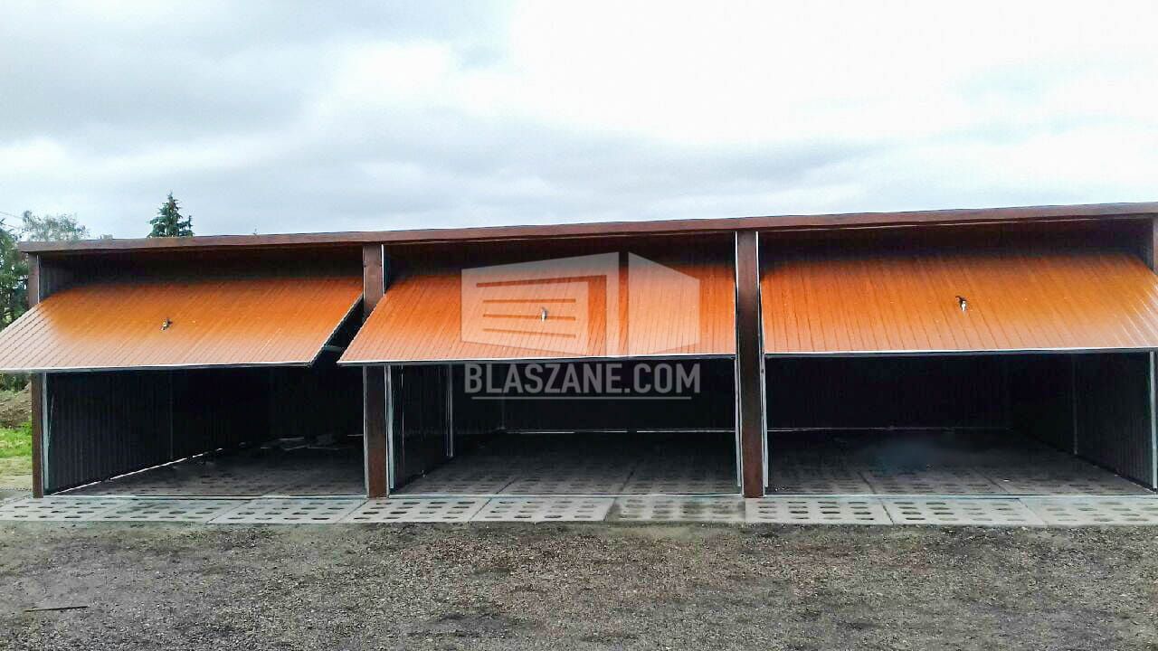 Blaszak - Garaż Blaszany 9X5 -3X Brama - Ciemny Brąz + Jasny Bl106