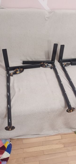 Продам кріплення на вулицю для одягу