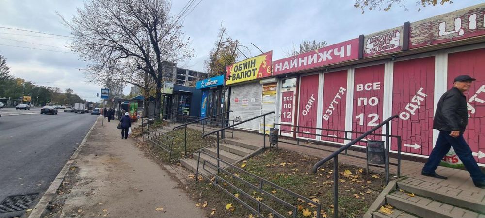 Здам на вул. Привокзальна, 3 павільйон на 14 м², від власника