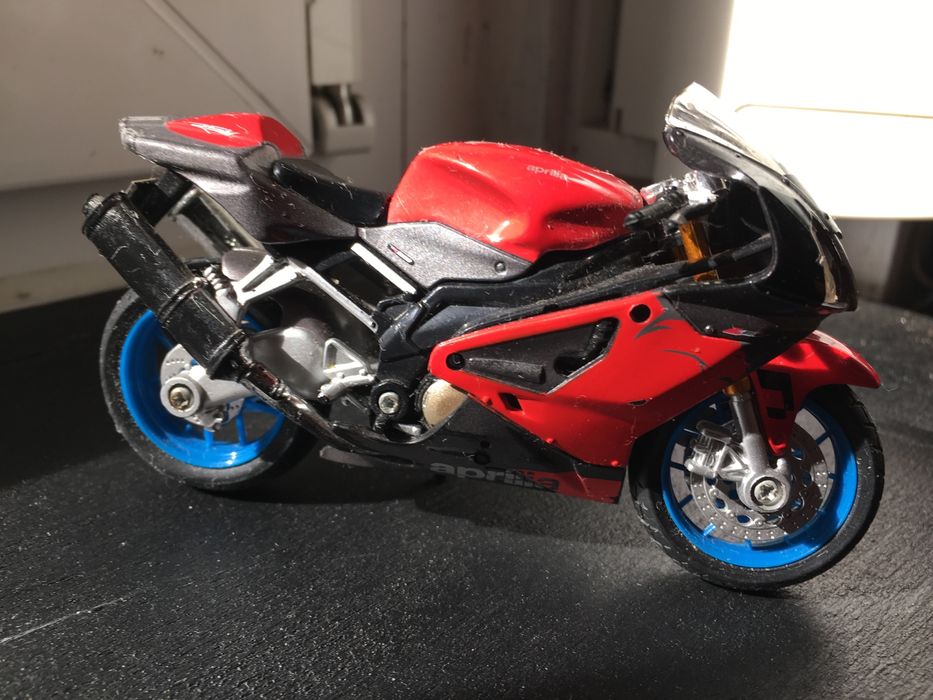 Motas Desportivas, Réplica em miniatura