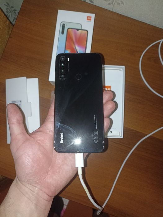 Телефон Redmi note 8