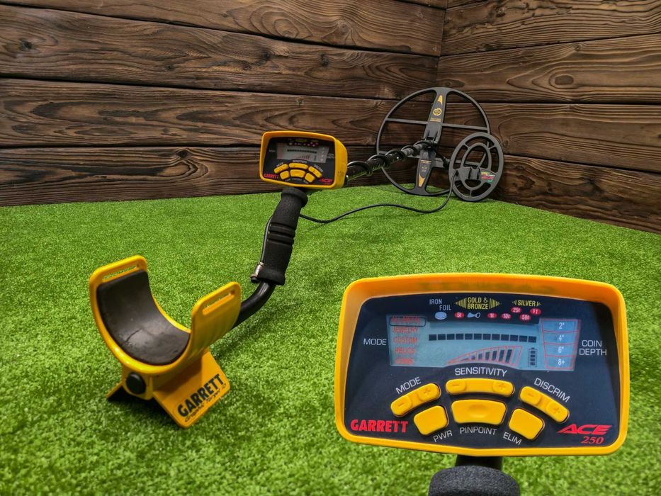 Металошукач Garrett ACE 250 з катушкою Mars Goliaf
