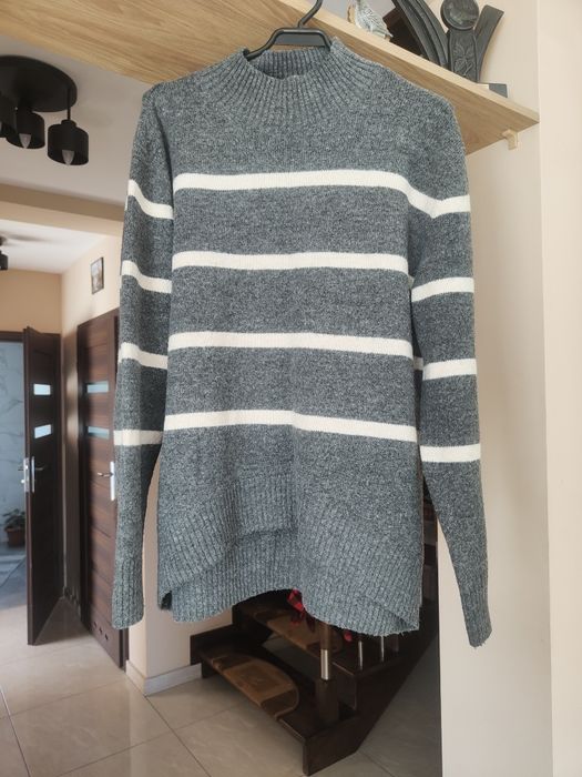 Duży super swetr