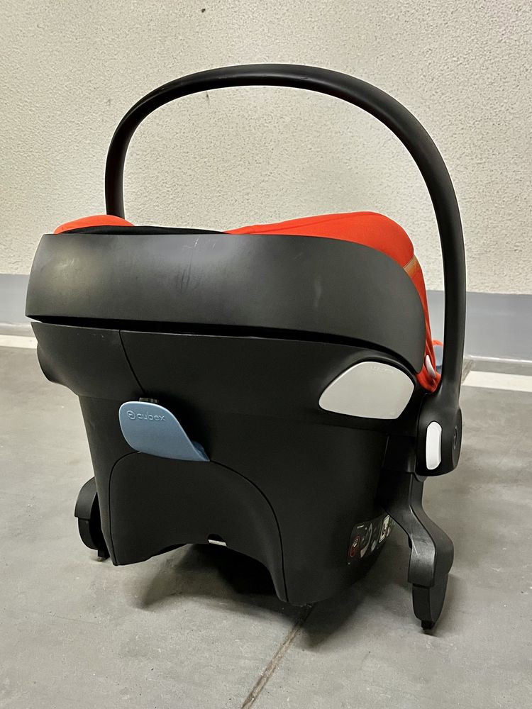 Cybex Aton M z bazą ISOFIX, stan idealny, bezwypadkowy