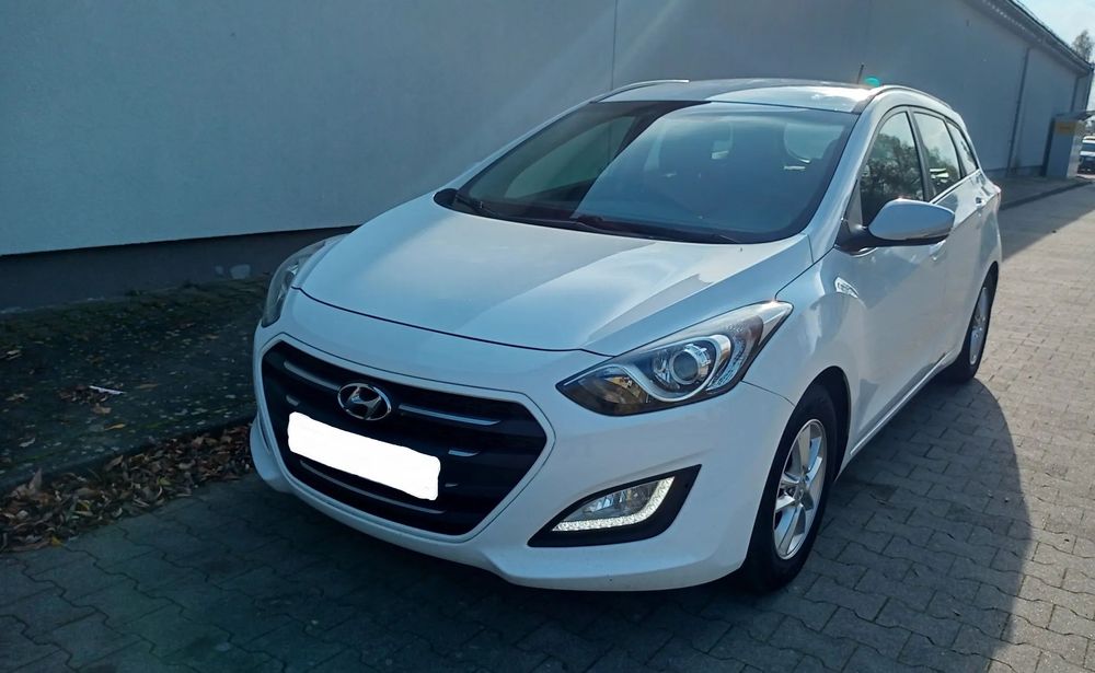 Hyundai I30 2016 1.6CRDI Led Navi Kamera PDC Klimatronik