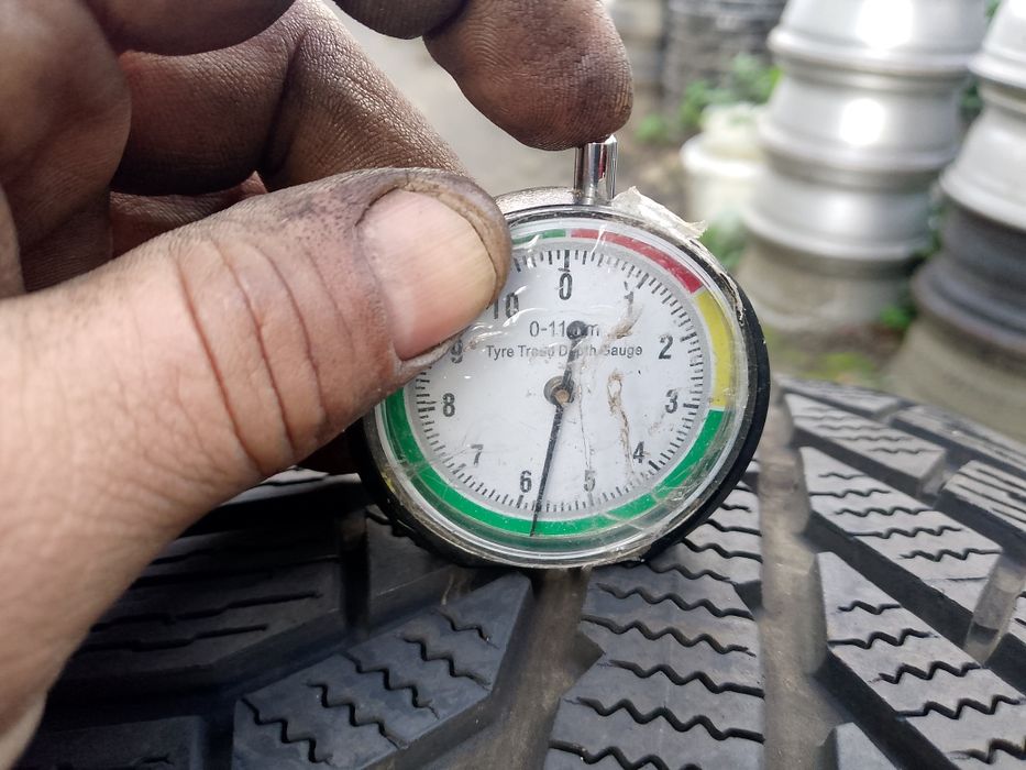 Opony zimowe 205/60/16