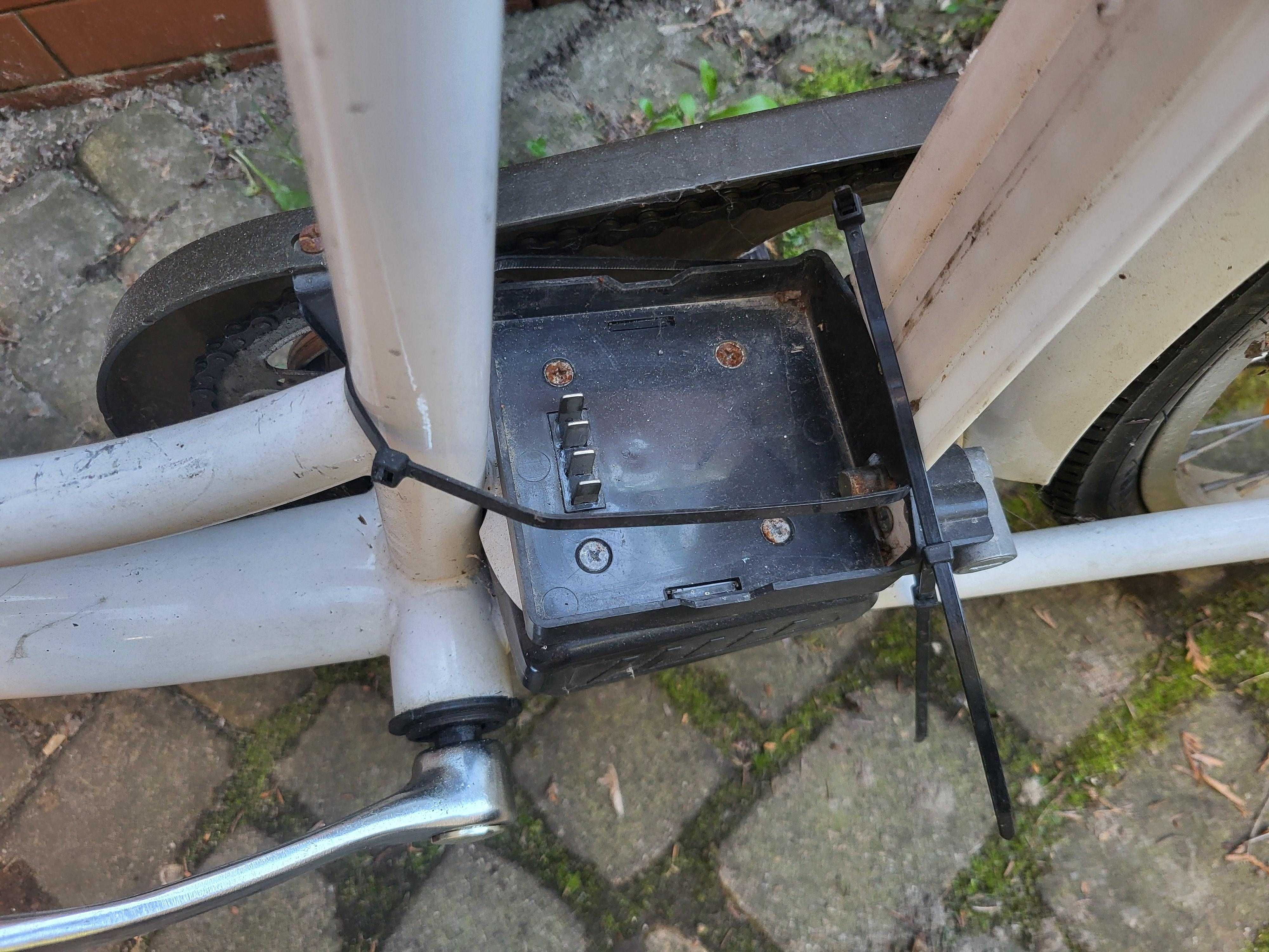 Rower elektryczny marki Helliot (czytaj opis)