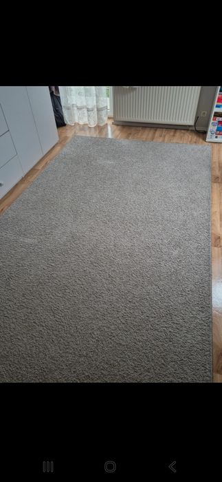 Wykładzina dywanowa 2 x 4 m jasnoszara przy odbiorze osobistym 200 zł