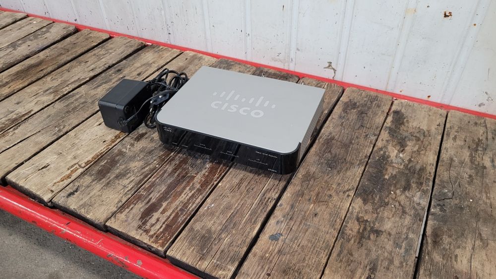 VoIP шлюз Cisco SPA8800.