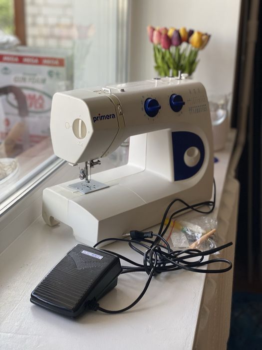 Електрична швейна машинка