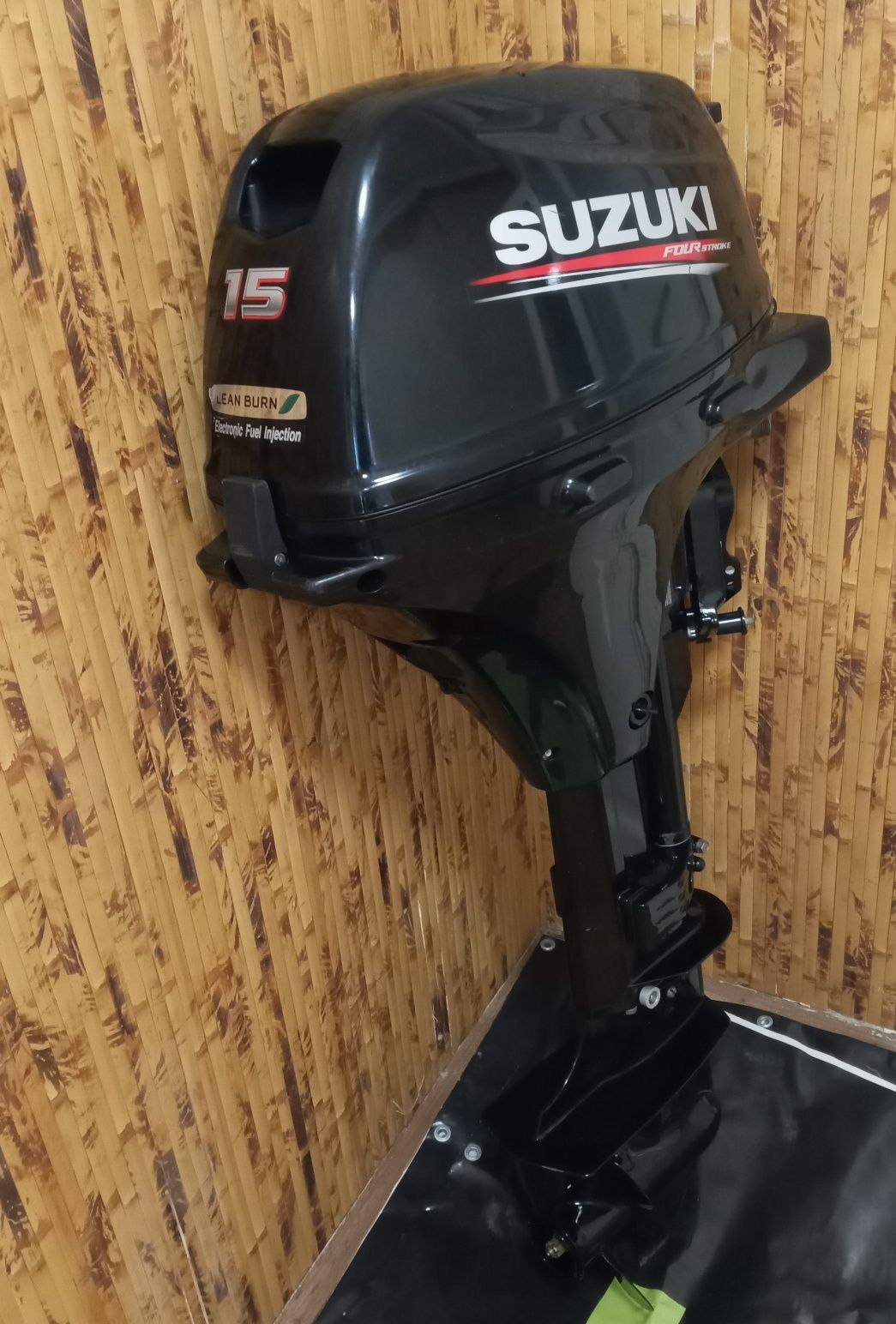 Лодочний мотор Suzuki DF 15 інжектор сузукі 15.