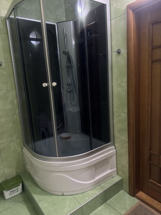 Продаж 2 кім ЦЕНТР 81 м, з якісним ремонтом