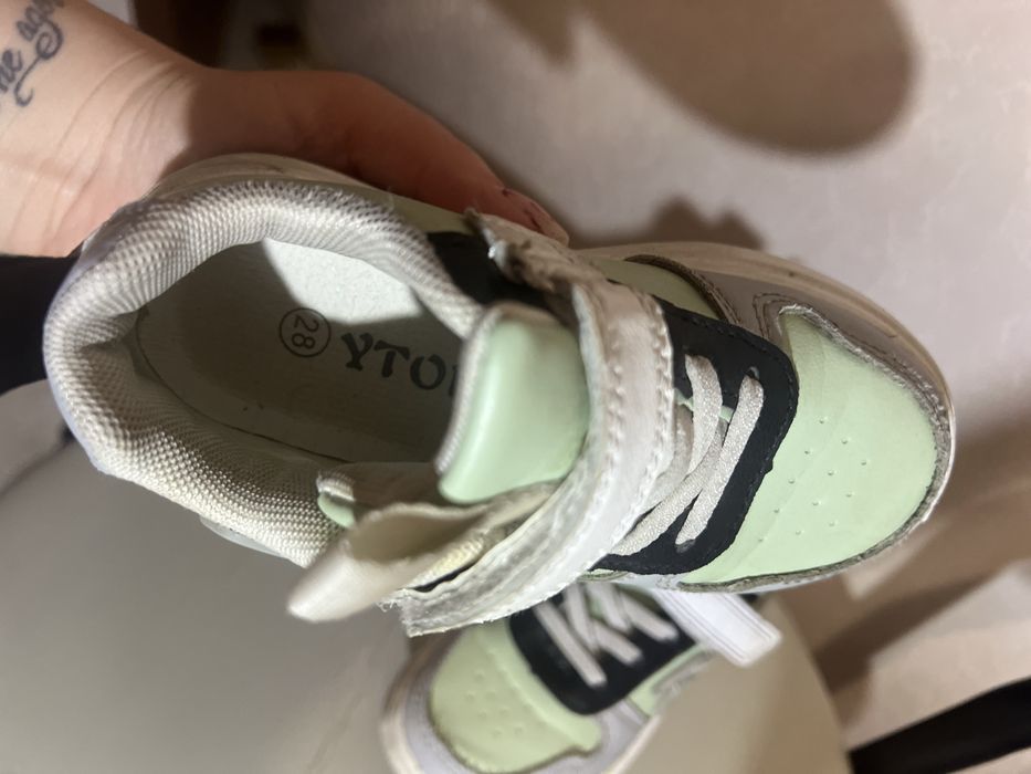 Взуття на хлопчика Ботинки Кросівки