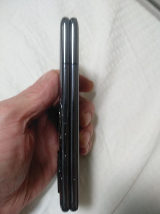 Samsung galaxy fold 12/512