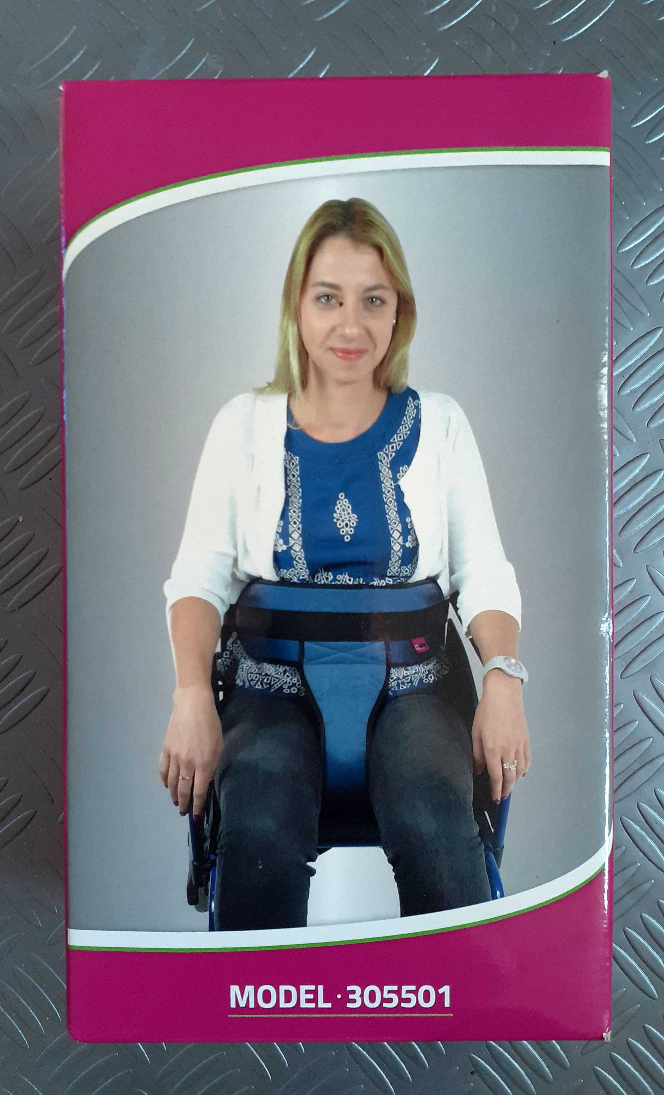 Cadeira de Rodas Breezy Premium em Aço com cinto, apoio pés giratórios
