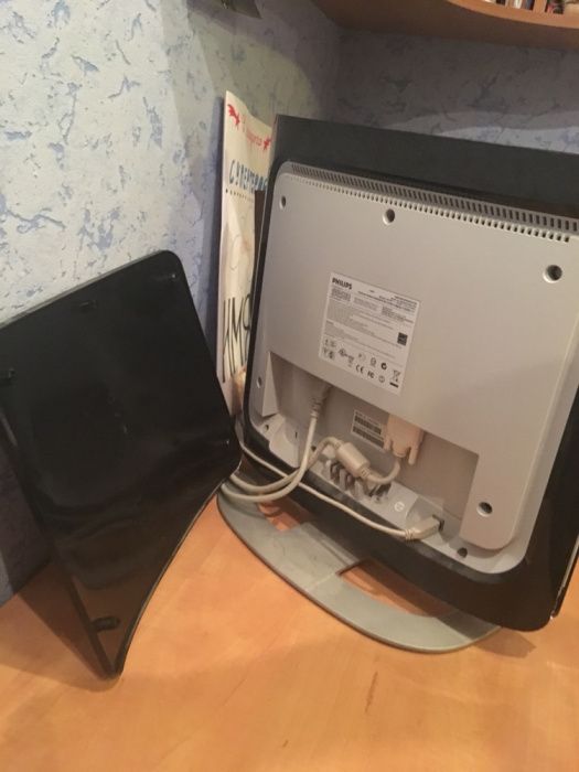 Продам монитор Philips