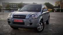 Hyundai Tucson 2006року 4WD без підфарбувань. клімат підігрів сидінь