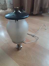 Lampa turystyczna na butlę gazową