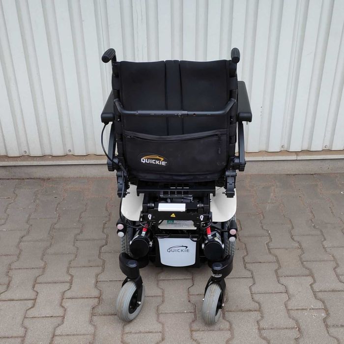 Wózek inwalidzki elektryczny Quickie q300m + nowe akumulatory